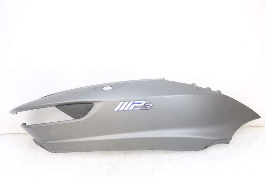 photo de PRAWY TYLNY BOK PIAGGIO MP3 500 (2016 - 2018) - Widok główny