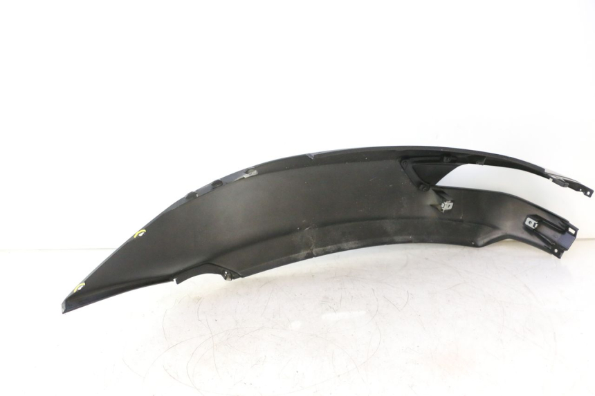 photo de PRAWY TYLNY BOK PIAGGIO MP3 500 (2016 - 2018) - Stan powierzchni
