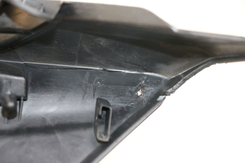 photo de PRAWY TYLNY BOK YAMAHA MT-07 MT07 ABS 700 (2018 - 2020) - Szczegół części