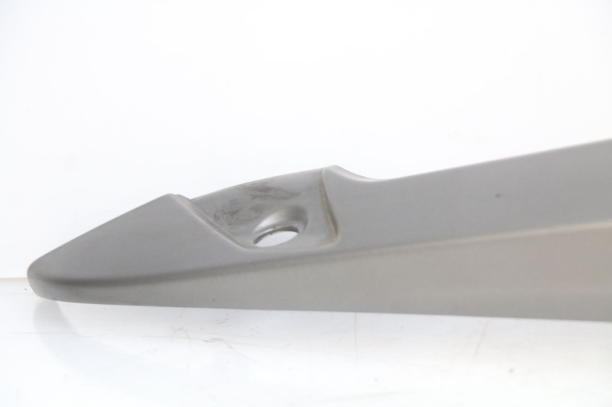 photo de PRAWY TYLNY BOK GILERA NEXUS 125 (2009 - 2013) - Widok z bliska