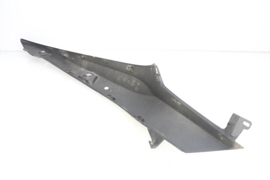 photo de PRAWY TYLNY BOK GILERA NEXUS 125 (2009 - 2013) - Inny kąt widzenia