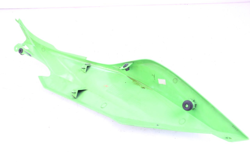 photo de PRAWY TYLNY BOK KAWASAKI NINJA 400 (2018 - 2023) - Zoom stanu zużycia