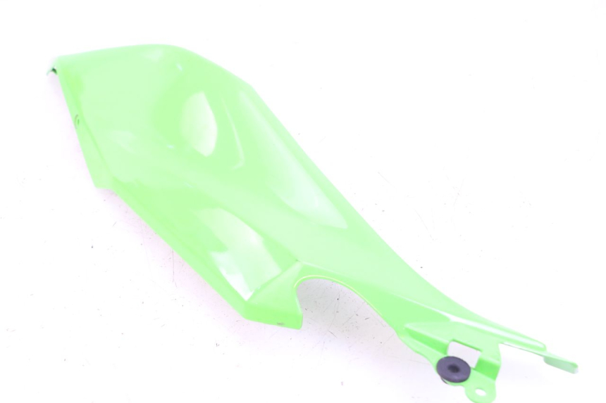 photo de PRAWY TYLNY BOK KAWASAKI NINJA 400 (2018 - 2023) - Zbliżenie techniczne