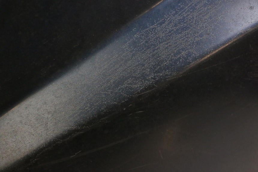 photo de PRAWY TYLNY BOK JM MOTORS OLDIES GT 4T 50 (2018 - 2025) - Szczegóły charakterystyczne