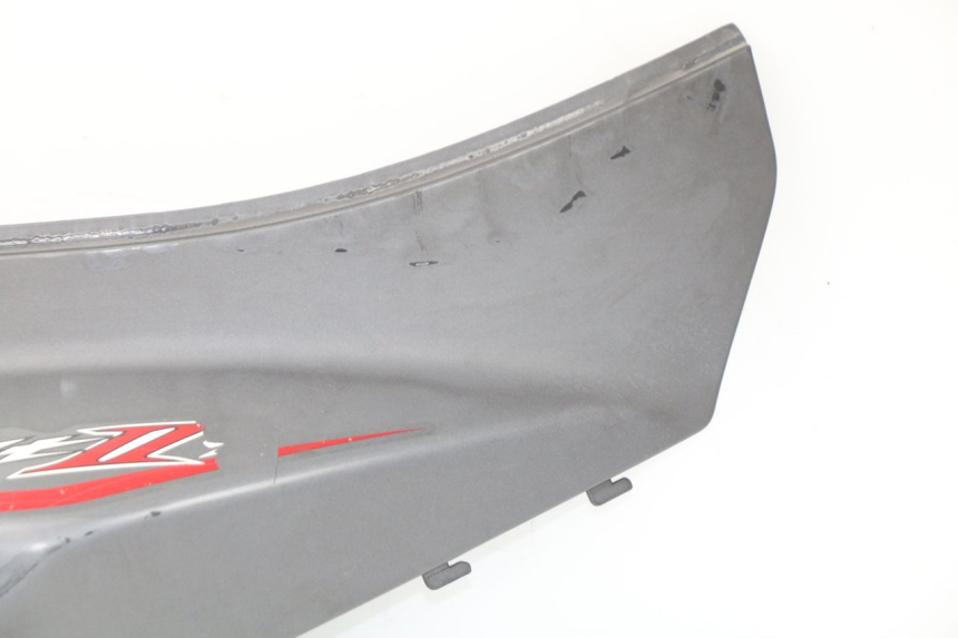 photo de PRAWY TYLNY BOK SYM ORBIT 2 4T 50 (2008 - 2017) - Stan powierzchni