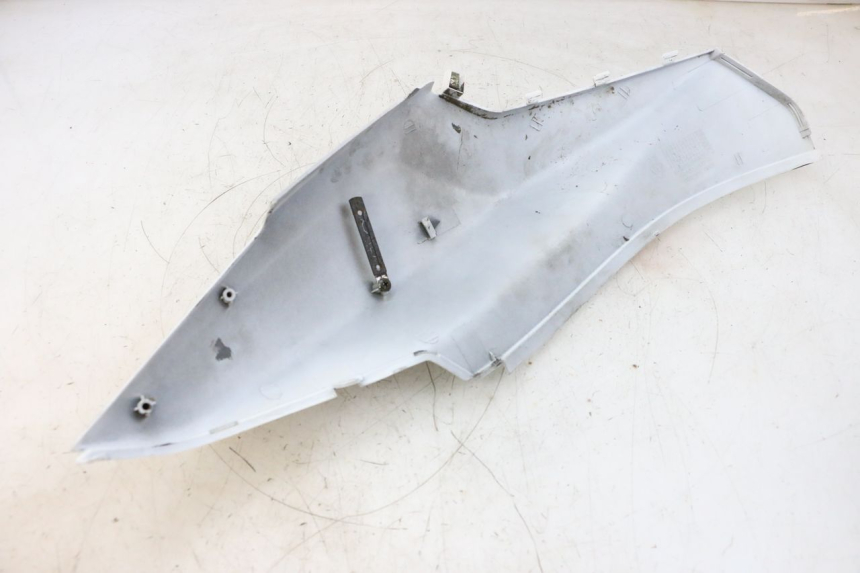 photo de PRAWY TYLNY BOK SYM ORBIT 2 50 (2008 - 2014) - Zbliżenie techniczne