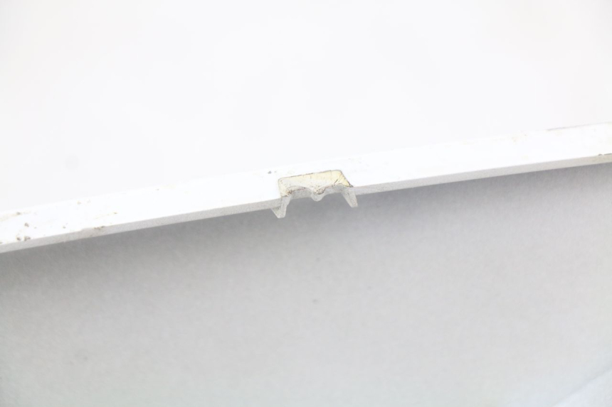 photo de PRAWY TYLNY BOK SYM ORBIT III 3 4T 50 (2018 - 2021) - Zoom stanu zużycia