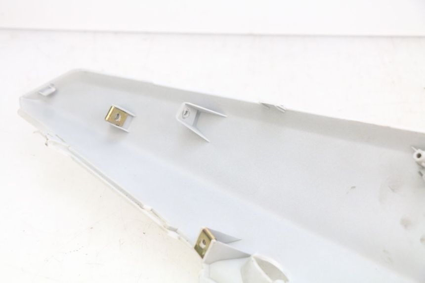 photo de PRAWY TYLNY BOK SYM ORBIT III 3 4T 50 (2018 - 2021) - Widok ogólny