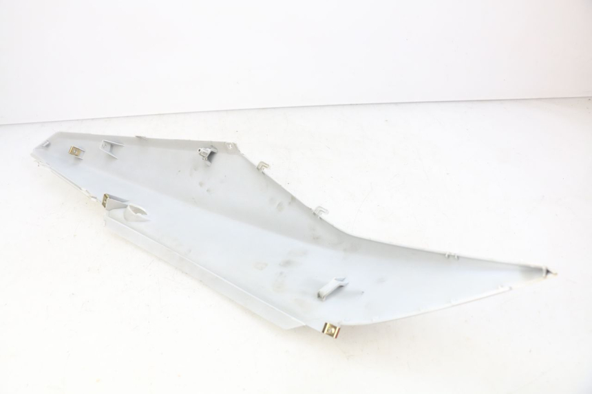 photo de PRAWY TYLNY BOK SYM ORBIT III 3 4T 50 (2018 - 2021) - Punkty mocowania