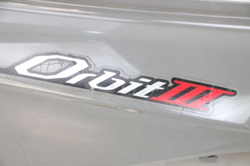 photo de PRAWY TYLNY BOK SYM ORBIT III 3 4T 50 (2021 - 2025) - Widok z bliska