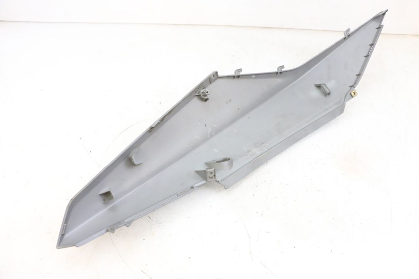 photo de PRAWY TYLNY BOK SYM ORBIT III 3 4T 50 (2021 - 2025) - Widok ogólny