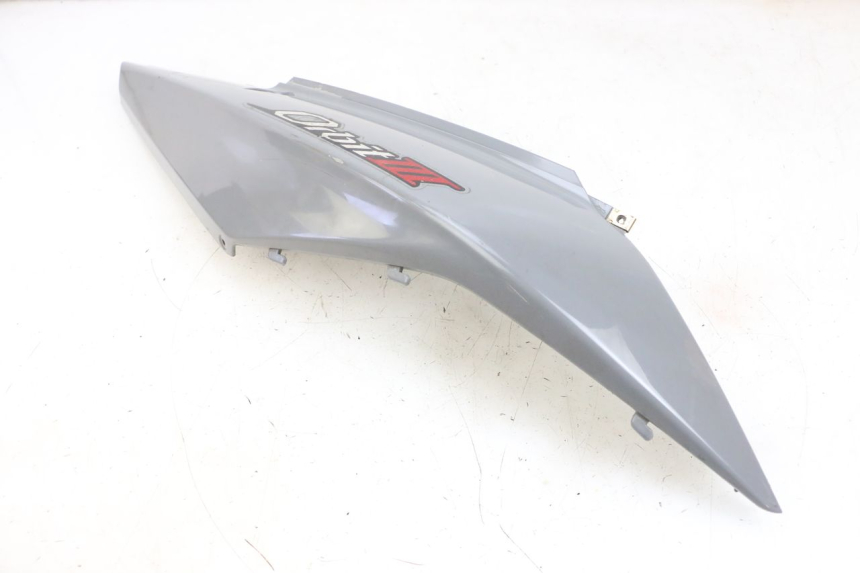 photo de PRAWY TYLNY BOK SYM ORBIT III 3 4T 50 (2021 - 2025) - Stan powierzchni