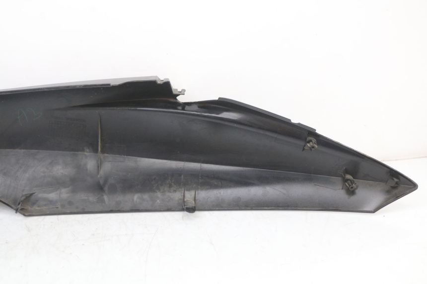 photo de PRAWY TYLNY BOK HONDA PCX (JF28) 125 (2009 - 2011) - Stan powierzchni