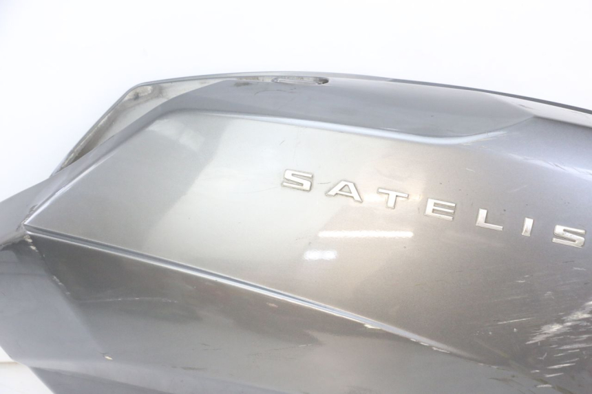photo de PRAWY TYLNY BOK PEUGEOT SATELIS 125 (2010 - 2012) - Widok z bliska