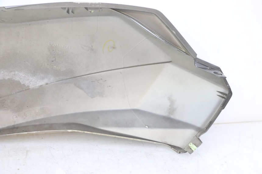 photo de PRAWY TYLNY BOK PEUGEOT SATELIS 125 (2010 - 2012) - Inny kąt widzenia