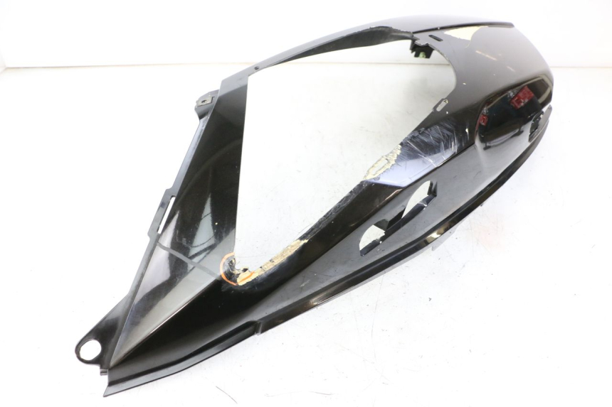 photo de PRAWY TYLNY BOK PEUGEOT SATELIS COMPRESSOR K15 125 (2006 - 2009) - Zbliżenie komponentów