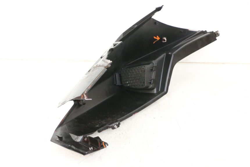 photo de PRAWY TYLNY BOK PEUGEOT SPEEDFIGHT 3 LC 2T 50 (2009 - 2015) - Punkty mocowania