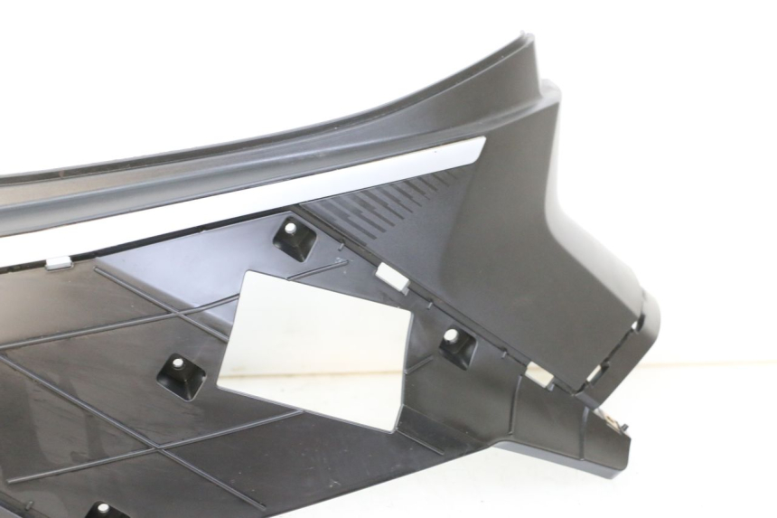 photo de PRAWY TYLNY BOK PEUGEOT TWEET 4T 50 (2023 - 2025) - Widok produktu