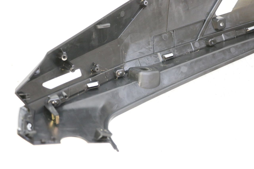 photo de PRAWY TYLNY BOK PEUGEOT TWEET 4T 50 (2023 - 2025) - Inny kąt widzenia