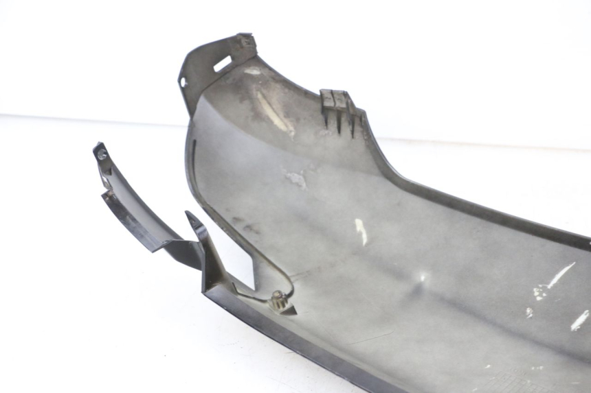 photo de PRAWY TYLNY BOK PEUGEOT VIVACITY 125 (2010 - 2017) - Zoom stanu zużycia