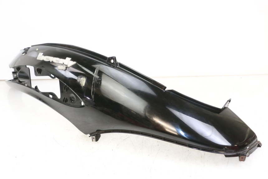 photo de PRAWY TYLNY BOK PIAGGIO BEVERLY 125 (1998 - 2005) - Punkty mocowania