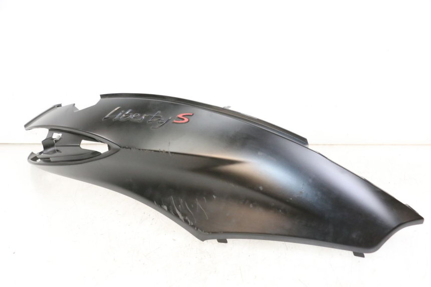photo de PRAWY TYLNY BOK PIAGGIO LIBERTY IGET 4T 50 (2021 - 2025) - Szczegół części