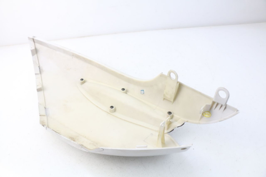 photo de PRAWY TYLNY BOK KEEWAY PIXEL 50 (2008 - 2011) - Punkty mocowania