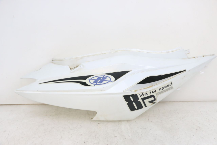 photo de PRAWY TYLNY BOK EUROCKA R8 4T 50 (2013 - 2022) - Widok główny