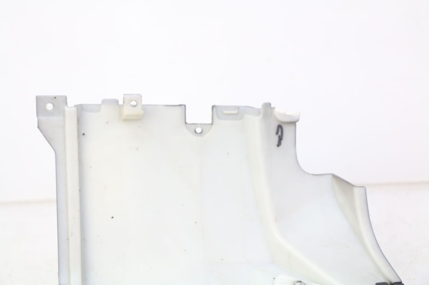 photo de PRAWY TYLNY BOK RED ELECTRIC RED E PRO 1 (2017 - 2019) - Szczegół części