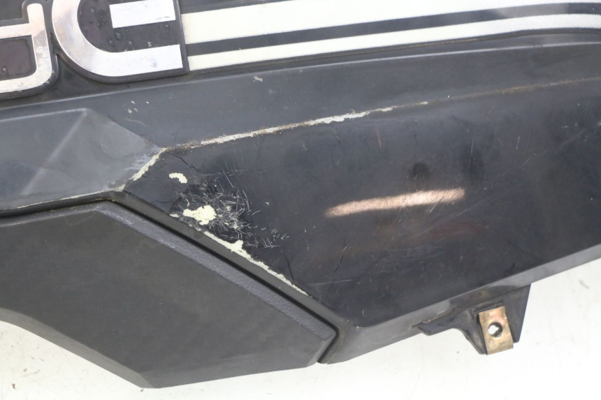 photo de PRAWY TYLNY BOK RED ELECTRIC RED E PRO 1 (2017 - 2019) - Punkty mocowania