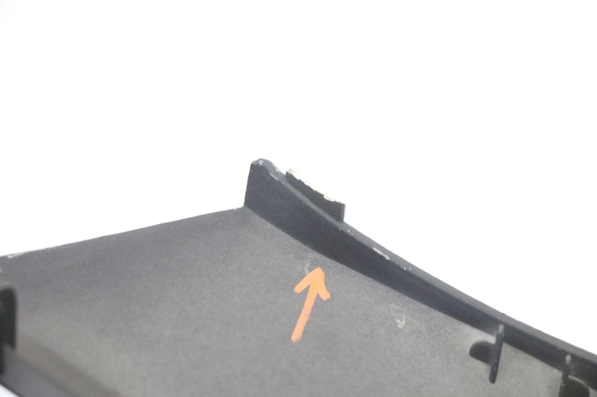 photo de PRAWY TYLNY BOK GILERA RUNNER SP 50 (2006 - 2008) - Oznaczenia i referencje