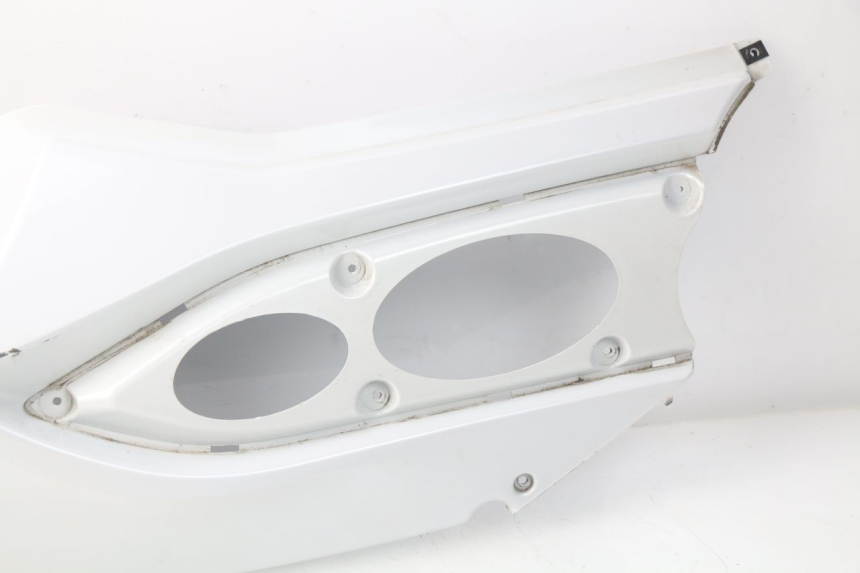 photo de PRAWY TYLNY BOK DAELIM S3 125 (2010 - 2017) - Zbliżenie komponentów