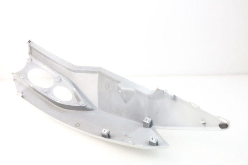 photo de PRAWY TYLNY BOK DAELIM S3 125 (2010 - 2017) - Inny kąt widzenia