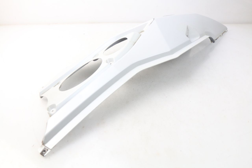 photo de PRAWY TYLNY BOK DAELIM S3 125 (2010 - 2017) - Stan powierzchni