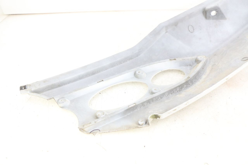 photo de PRAWY TYLNY BOK DAELIM S3 125 (2010 - 2017) - Zbliżenie techniczne