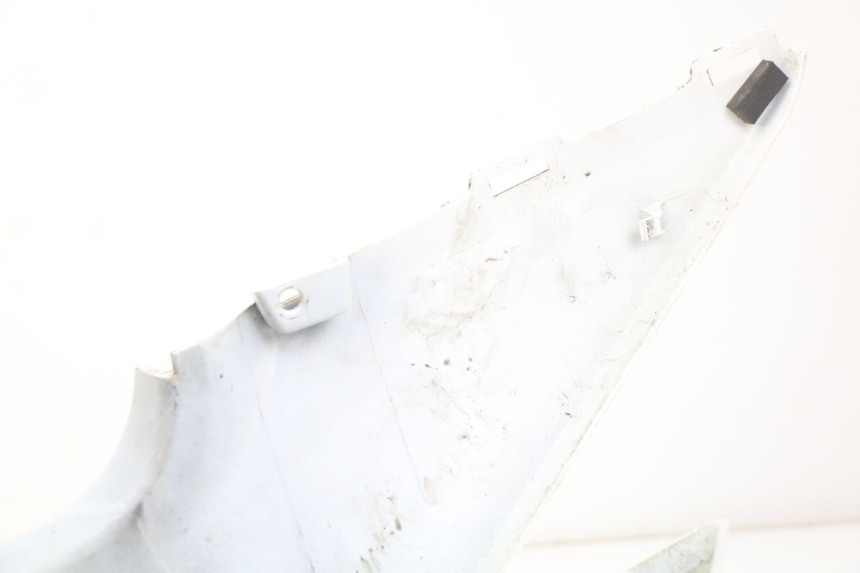 photo de PRAWY TYLNY BOK DAELIM S3 125 (2010 - 2017) - Punkty mocowania