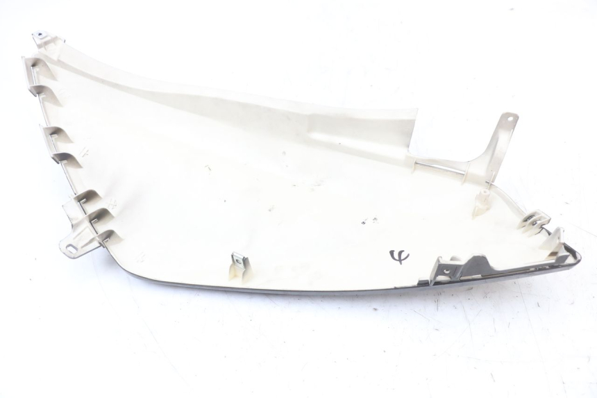 photo de PRAWY TYLNY BOK JM MOTORS SANTANA 50 (2014 - 2023) - Zbliżenie techniczne