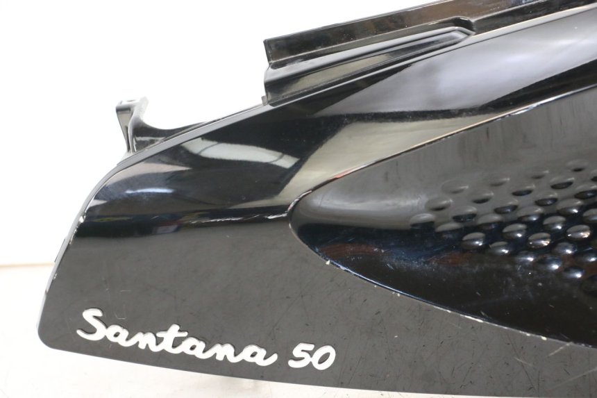 photo de PRAWY TYLNY BOK JM MOTORS SANTANA 50 (2014 - 2023) - Punkty mocowania