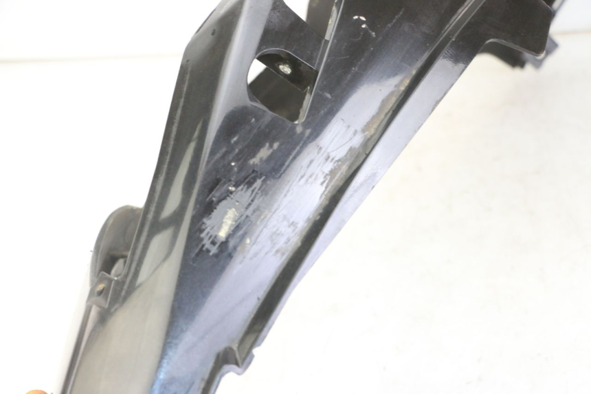 photo de PRAWY TYLNY BOK PEUGEOT SATELIS COMPRESSOR K15 125 (2006 - 2009) - Szczegół części