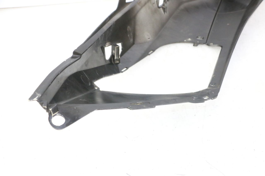 photo de PRAWY TYLNY BOK PEUGEOT SATELIS COMPRESSOR K15 125 (2006 - 2009) - Zoom stanu zużycia