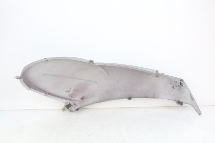 photo de PRAWY TYLNY BOK APRILIA SCARABEO LIGHT 125 (2007 - 2011) - Punkty mocowania