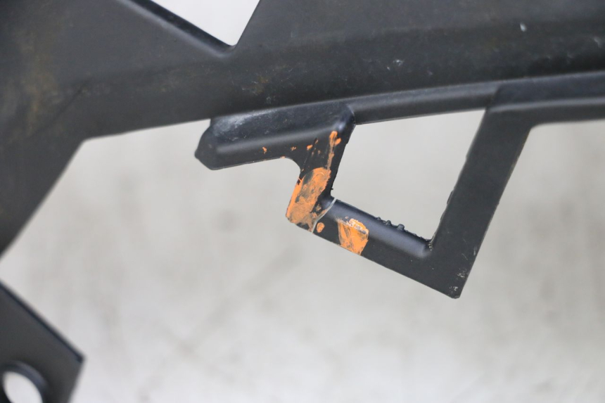 photo de PRAWY TYLNY BOK PEUGEOT SPEEDFIGHT 4 2T 50 (2015 - 2019) - Stan powierzchni