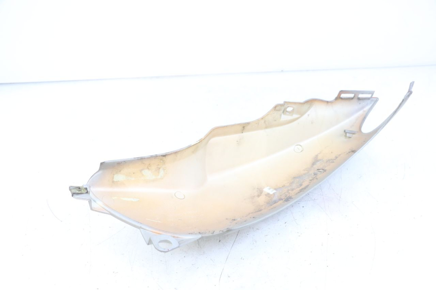 photo de PRAWY TYLNY BOK PEUGEOT SPEEDFIGHT 100 (1997 - 2007) - Zoom stanu zużycia