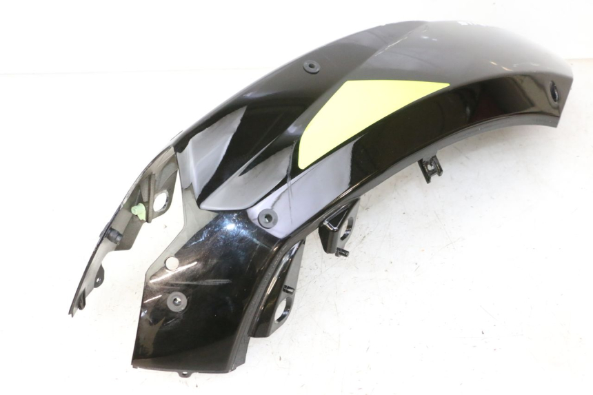 photo de PRAWY TYLNY BOK PEUGEOT STREETZONE I NAKED 2T 50 (2018 - 2020) - Szczegóły charakterystyczne