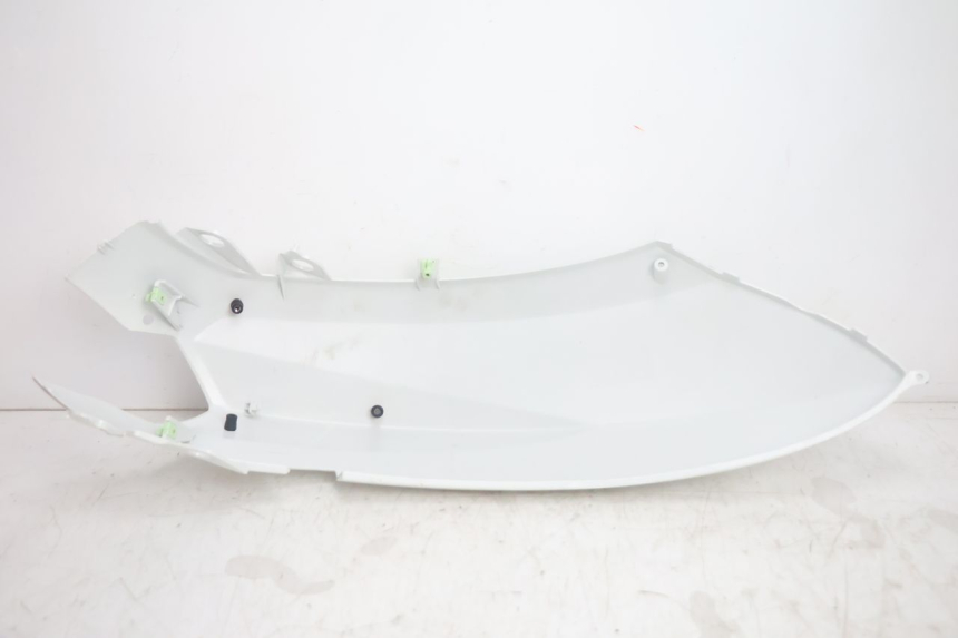 photo de PRAWY TYLNY BOK PEUGEOT STREETZONE NAKED 2T 50 (2014 - 2018) - Punkty mocowania