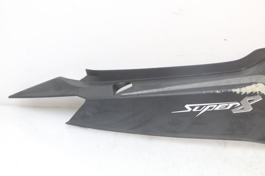 photo de PRAWY TYLNY BOK KYMCO SUPER 8 4T 50 (2018 - 2020) - Zoom stanu zużycia