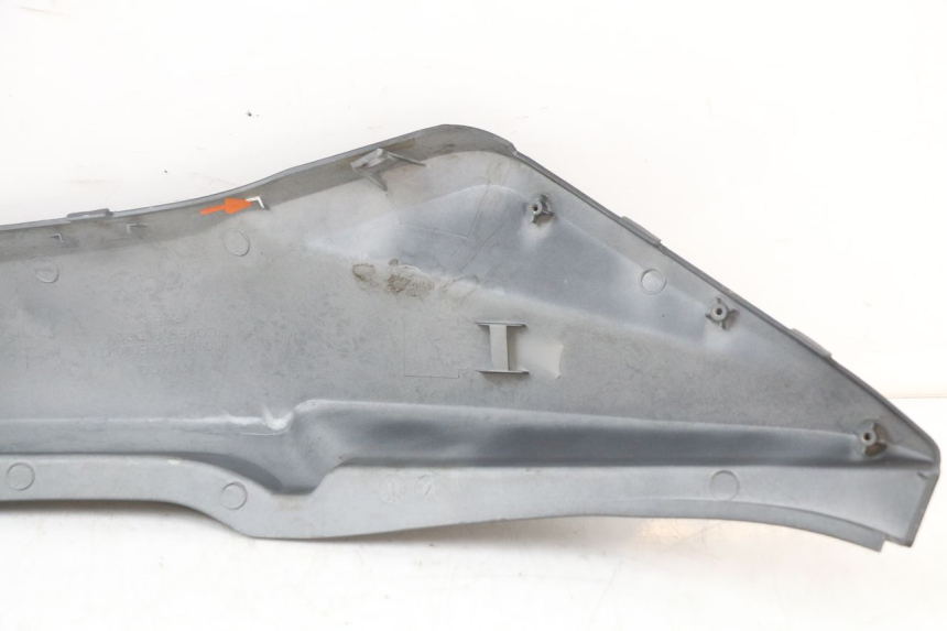 photo de PRAWY TYLNY BOK KYMCO SUPER 8 4T 50 (2018 - 2020) - Stan powierzchni