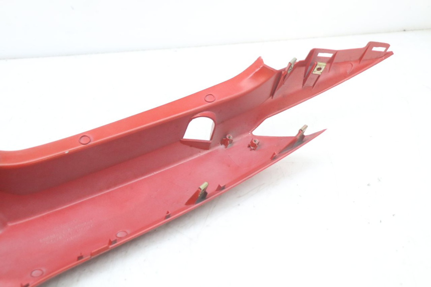 photo de PRAWY TYLNY BOK KYMCO SUPER 8 125 (2008 - 2015) - Część sprawdzona