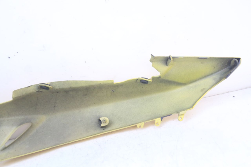 photo de PRAWY TYLNY BOK SUZUKI GS F 500 (2004 - 2007) - Część sprawdzona