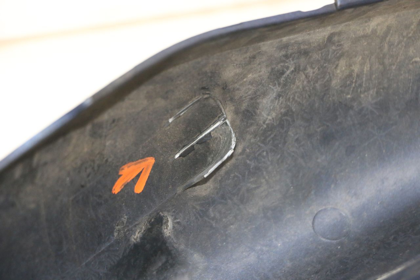 photo de PRAWY TYLNY BOK SUZUKI SV S 650 (1999 - 2002) - Zoom stanu zużycia